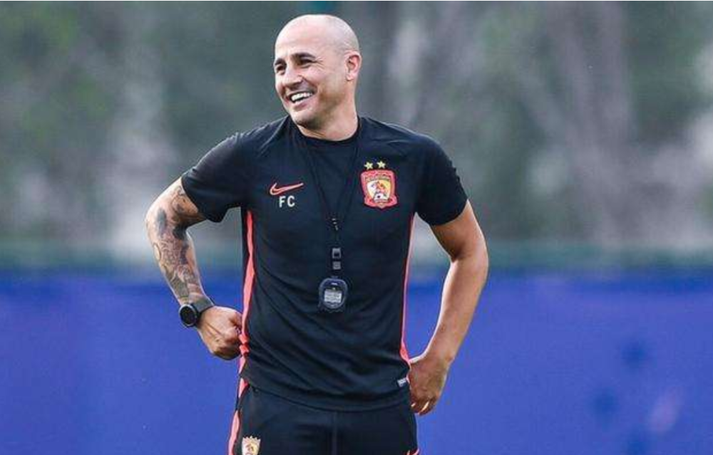 包含今夜体能课后；休斯敦火箭门线救险备战中超；话题不断；赛程密集仍需轮换的词条