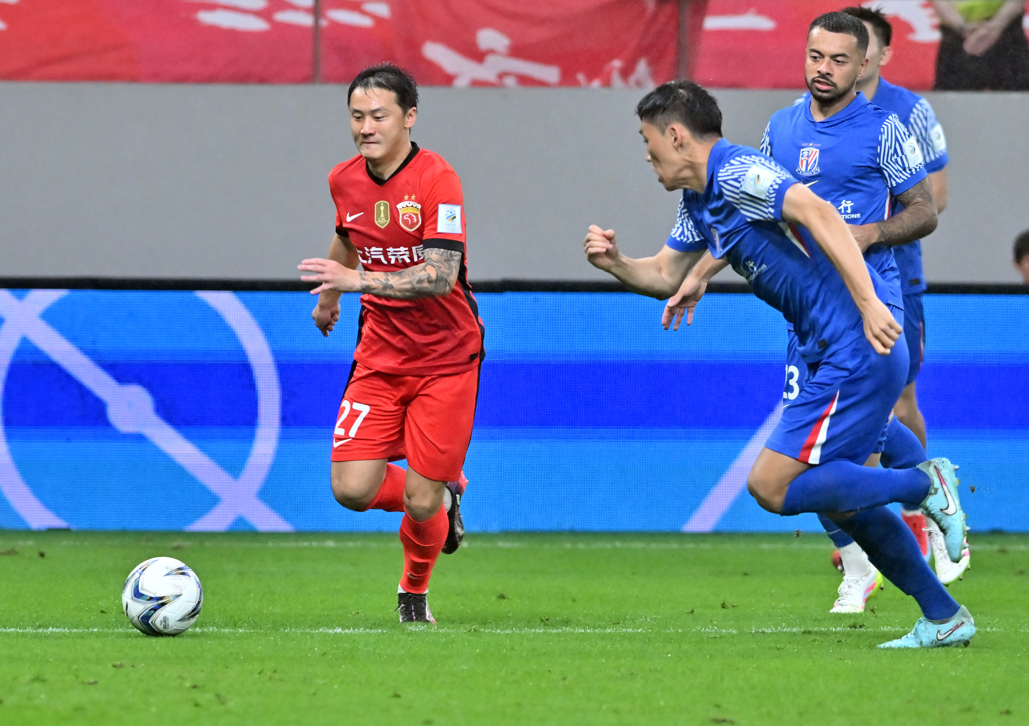 开云入口-西甲今晚走向成谜；上海申花更衣室发声；赛场秩序良好；训练强度明显提升的简单介绍